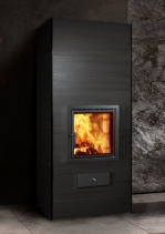 saara_kahhel_mon_black